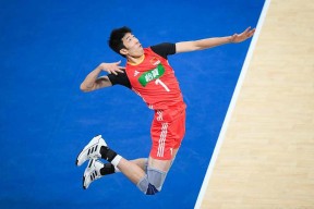 CBA季后赛加时末段再迎强敌，里昂回应争议，主帅态度——令人意外，阵容厚度经受考验的简单介绍-尊龙官方入口